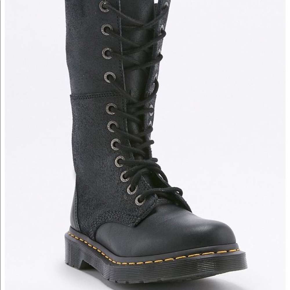 Dr. Martens Hazil Boots